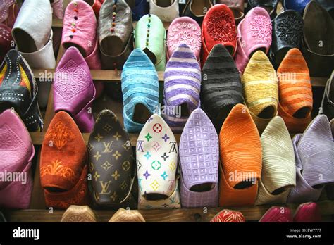 report fake shoes|report counterfeit goods online.